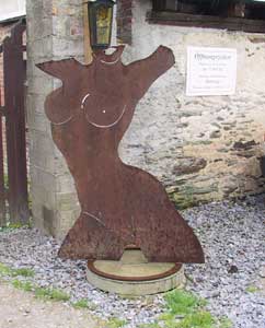 Bild: Skulptur Stahlfrau(Stahlschnitt).
